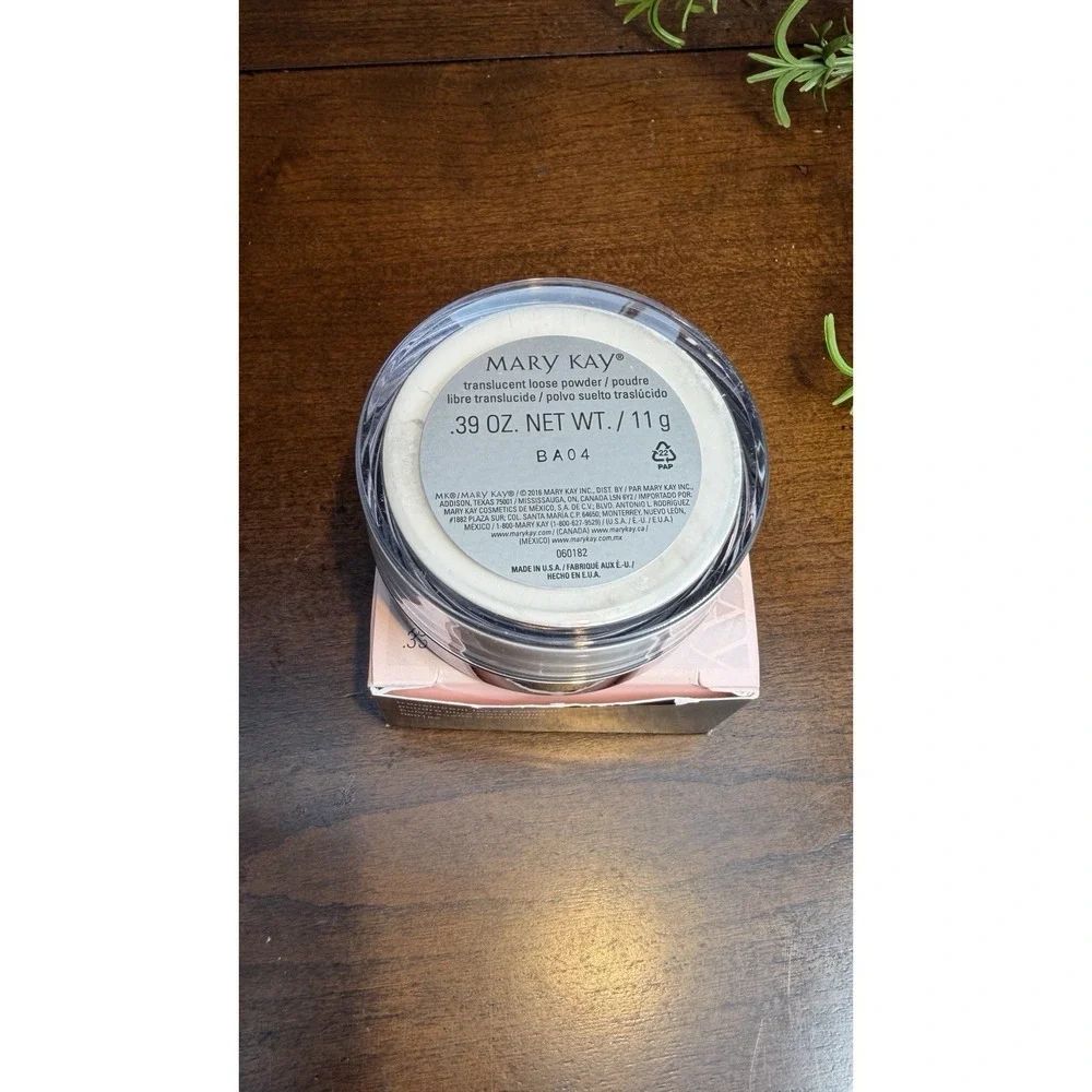 MARY KAY TRANSLUCENT LOOSE POWDER/060182/FULL SIZE SETTING POWDER/NEW IN BOX!